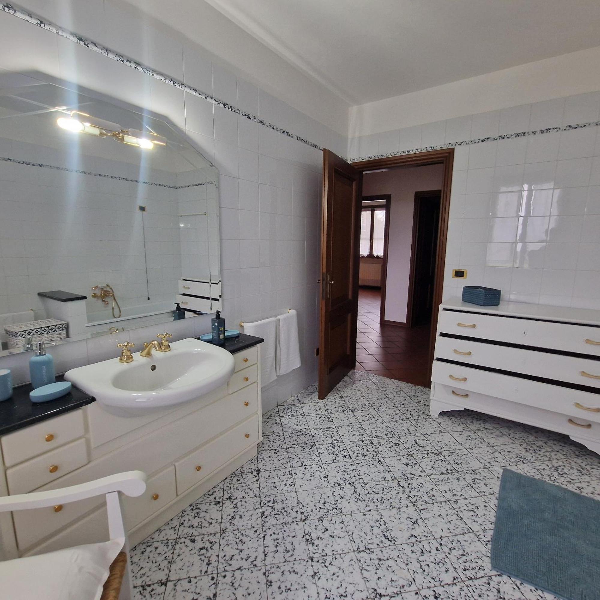 Residenza Vittoria Villa Bagnolo San Vito Exterior foto