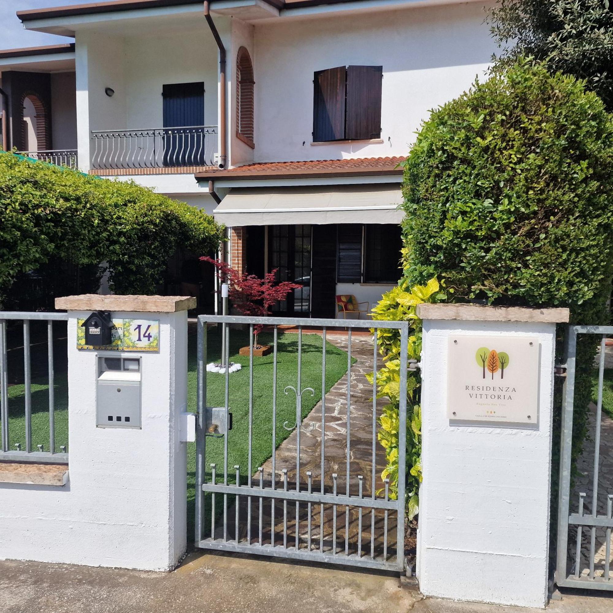 Residenza Vittoria Villa Bagnolo San Vito Exterior foto